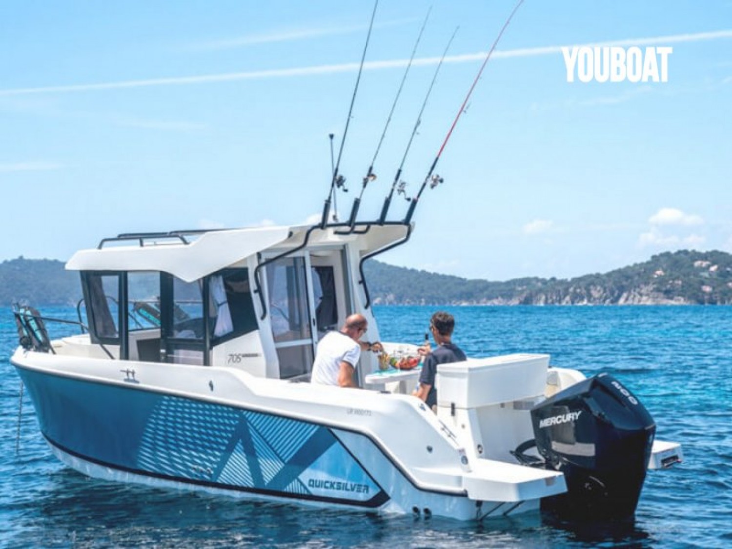 slider 2 Quicksilver Activ 705 Pilothouse